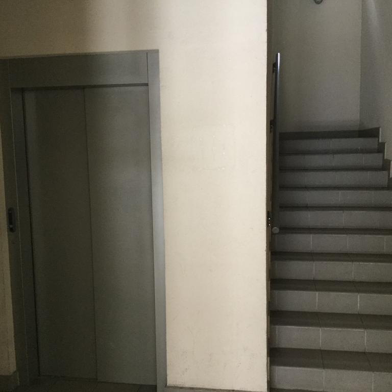 Adam'S Apartment And Free Parking 布达佩斯 外观 照片