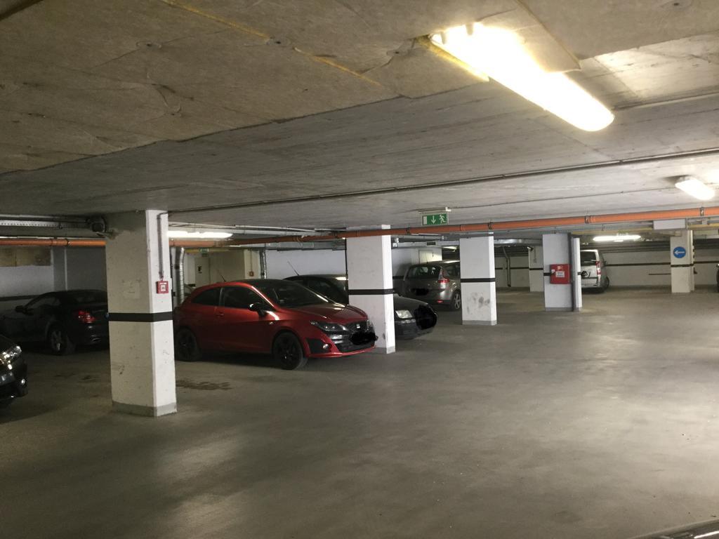 Adam'S Apartment And Free Parking 布达佩斯 外观 照片
